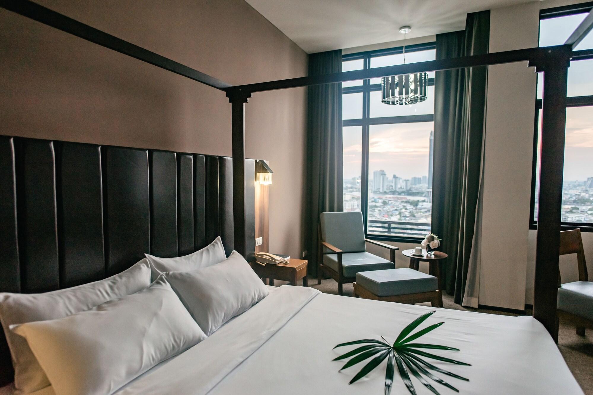 Grand Howard Hotel Bangkok Exterior photo