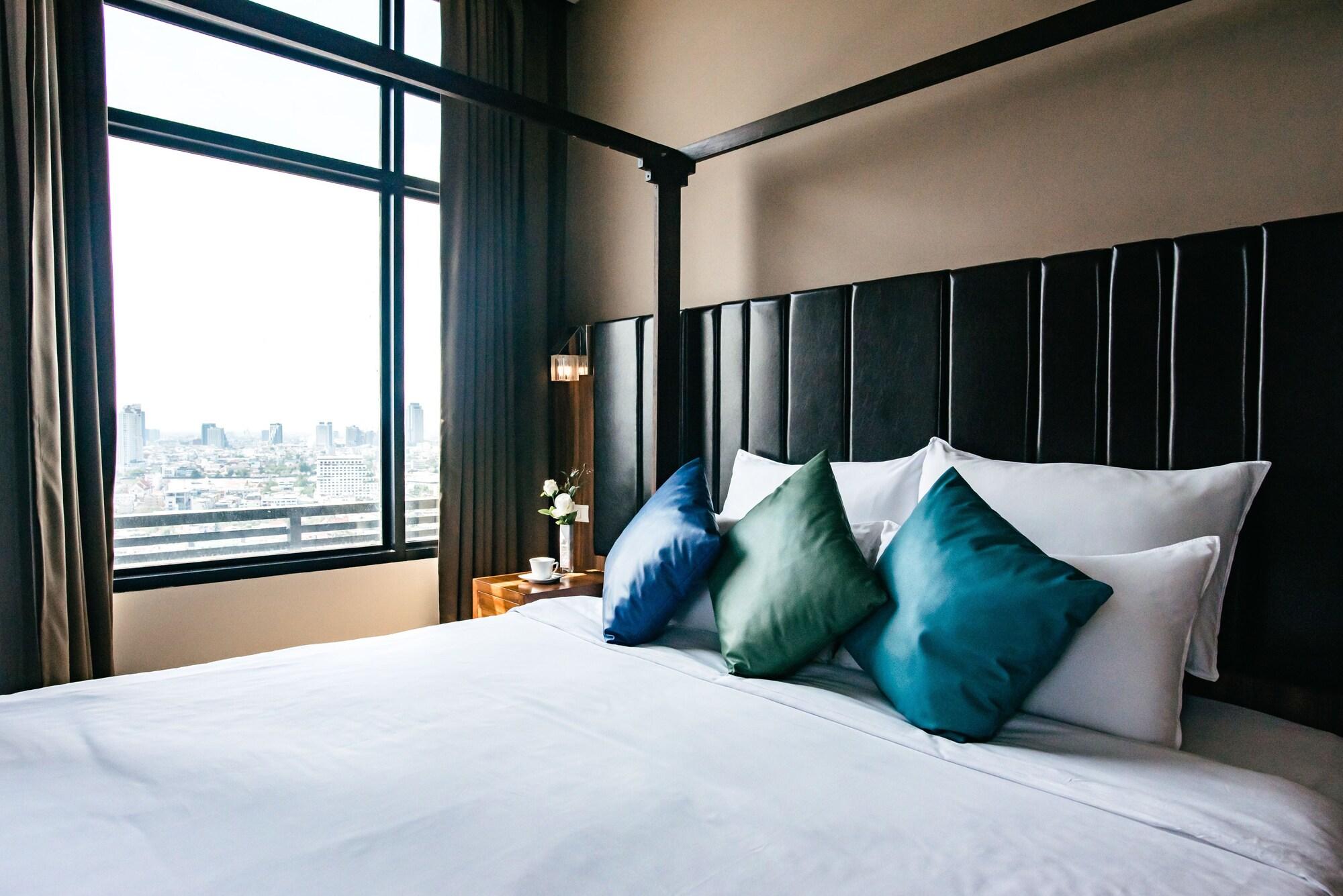 Grand Howard Hotel Bangkok Exterior photo