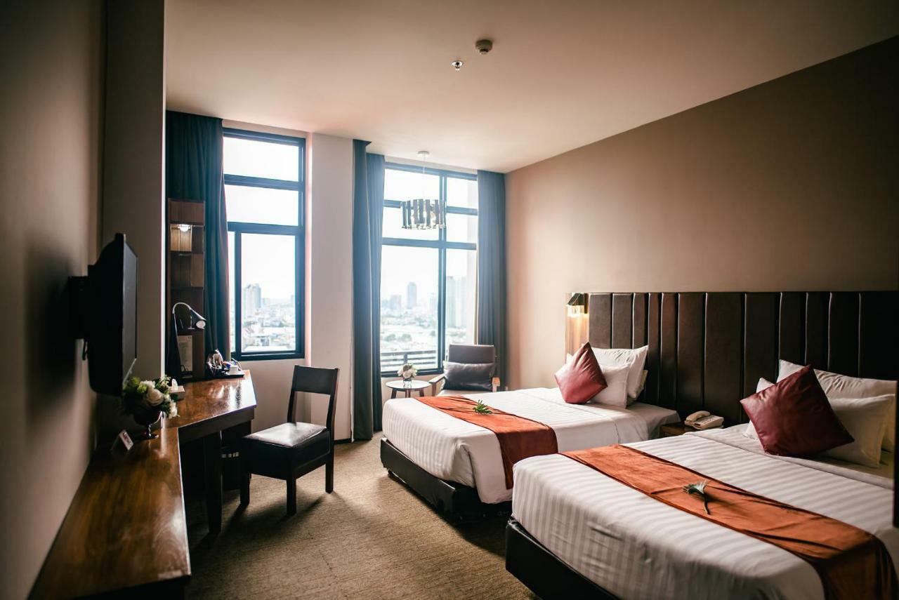Grand Howard Hotel Bangkok Exterior photo